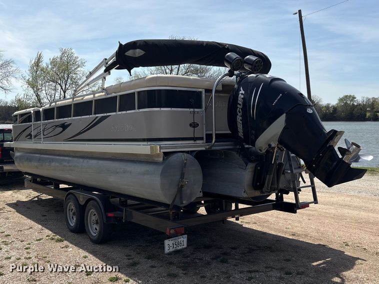 image for item FG2878 2008 Forest River South Bay 825 CR TT pontoon boat