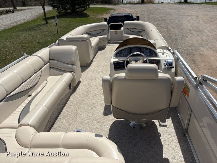 image for item FG2878 2008 Forest River South Bay 825 CR TT pontoon boat