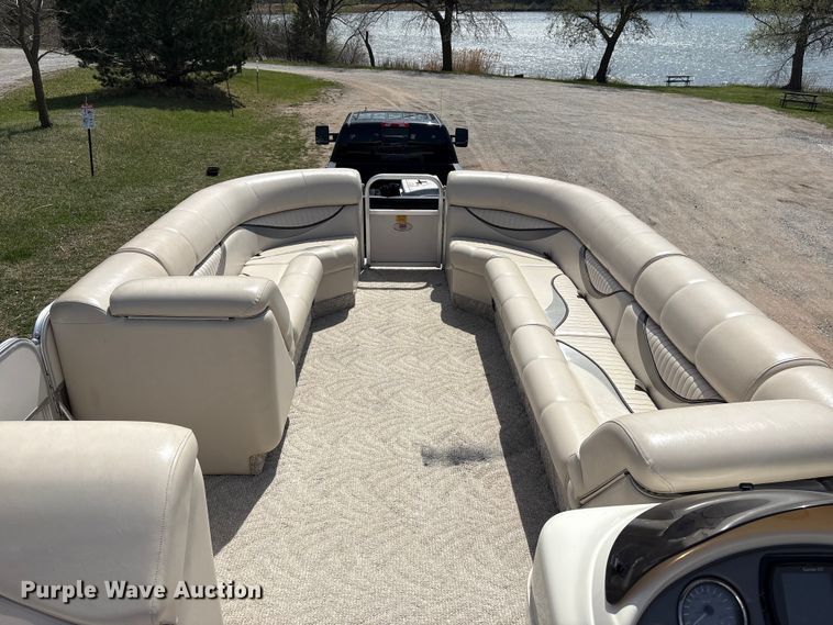 image for item FG2878 2008 Forest River South Bay 825 CR TT pontoon boat