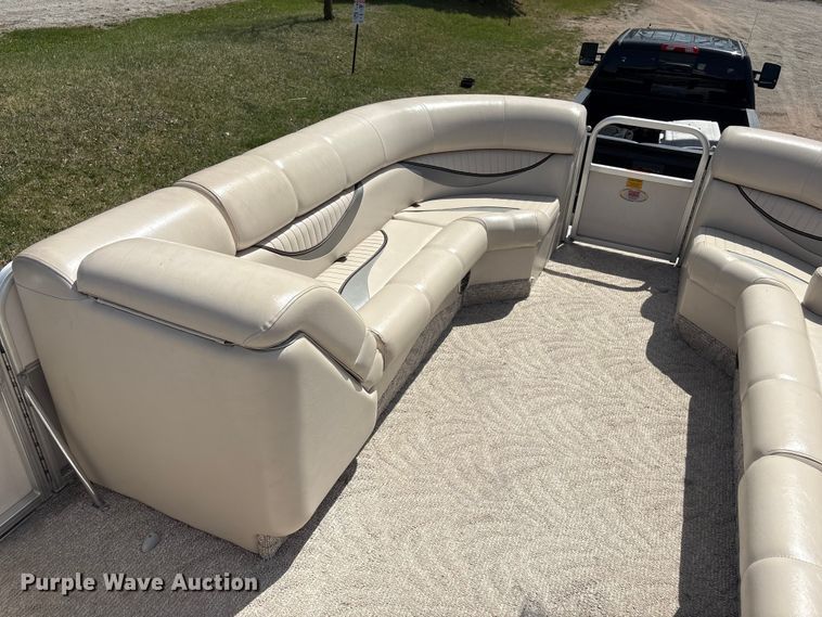 image for item FG2878 2008 Forest River South Bay 825 CR TT pontoon boat