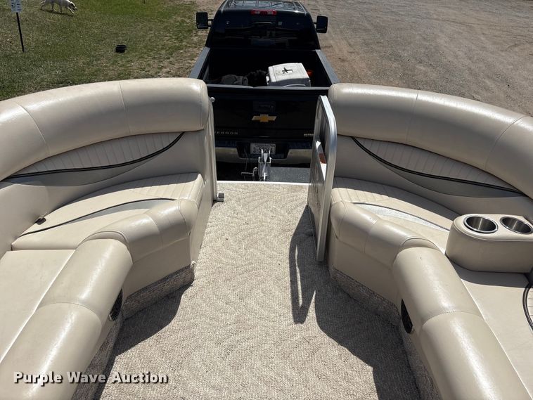 image for item FG2878 2008 Forest River South Bay 825 CR TT pontoon boat