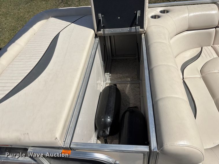 image for item FG2878 2008 Forest River South Bay 825 CR TT pontoon boat