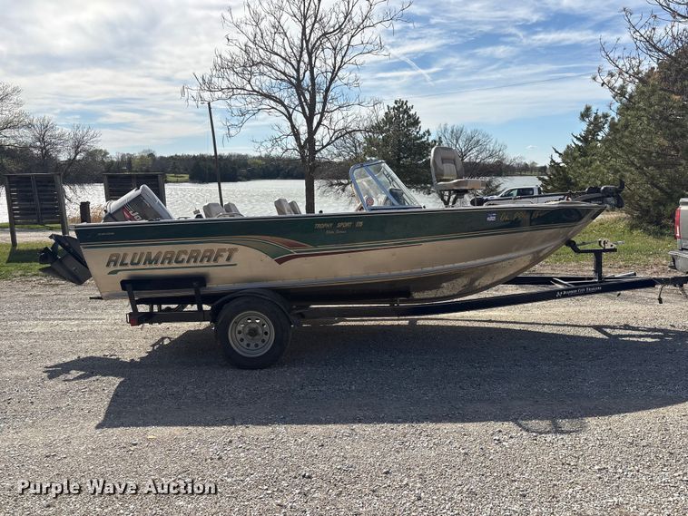 image for item FG2879 1999 Alumacraft Trophy Sport 175 boat