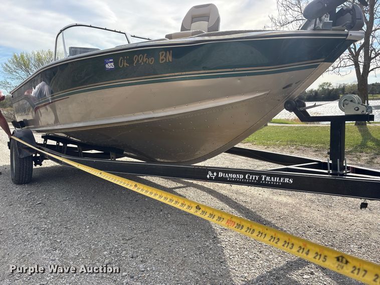 image for item FG2879 1999 Alumacraft Trophy Sport 175 boat