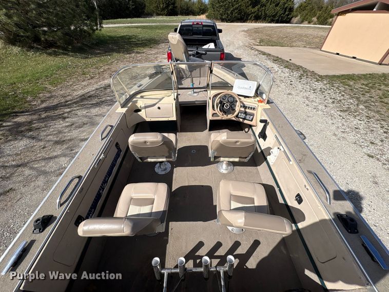 image for item FG2879 1999 Alumacraft Trophy Sport 175 boat