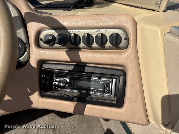 image for item FG2879 1999 Alumacraft Trophy Sport 175 boat