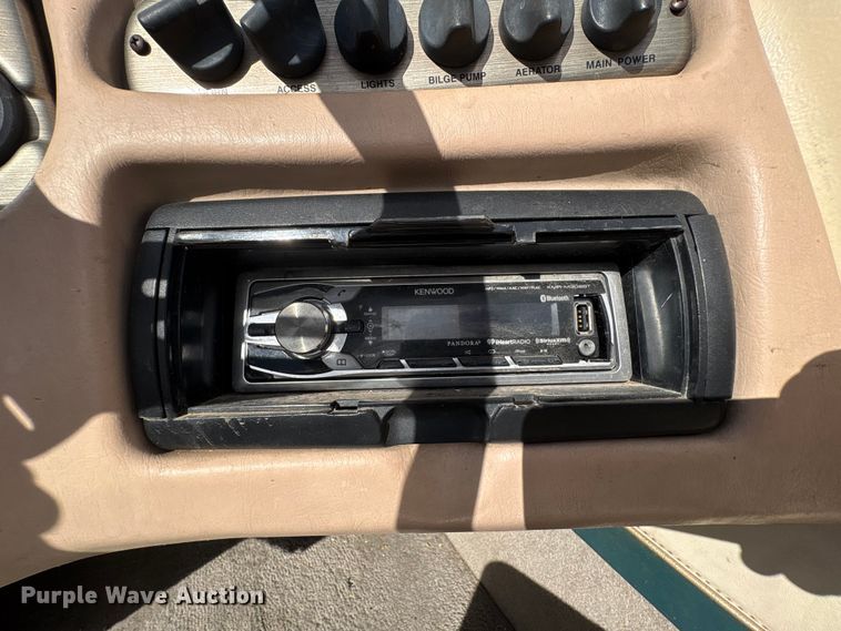 image for item FG2879 1999 Alumacraft Trophy Sport 175 boat