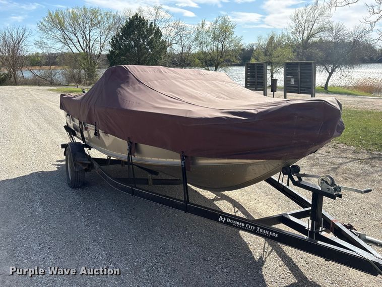 image for item FG2879 1999 Alumacraft Trophy Sport 175 boat