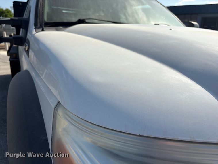 image for item FG2912 2012 Ford F550 Super Duty Ext. Cab flatbed truck