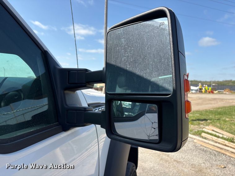 image for item FG2912 2012 Ford F550 Super Duty Ext. Cab flatbed truck