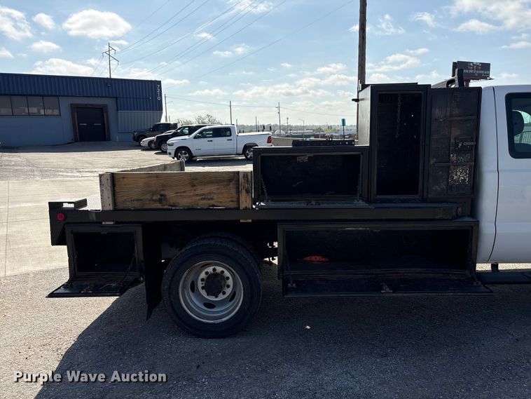 image for item FG2912 2012 Ford F550 Super Duty Ext. Cab flatbed truck