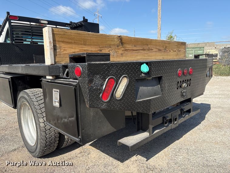 image for item FG2912 2012 Ford F550 Super Duty Ext. Cab flatbed truck