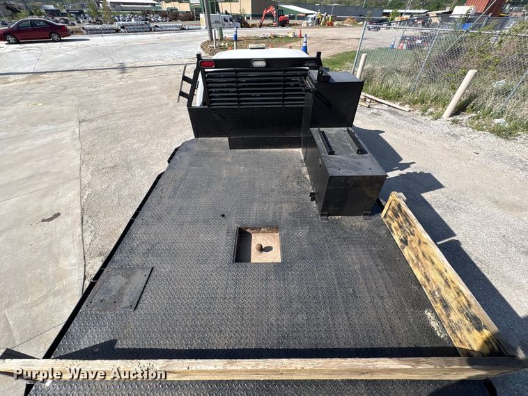 image for item FG2912 2012 Ford F550 Super Duty Ext. Cab flatbed truck