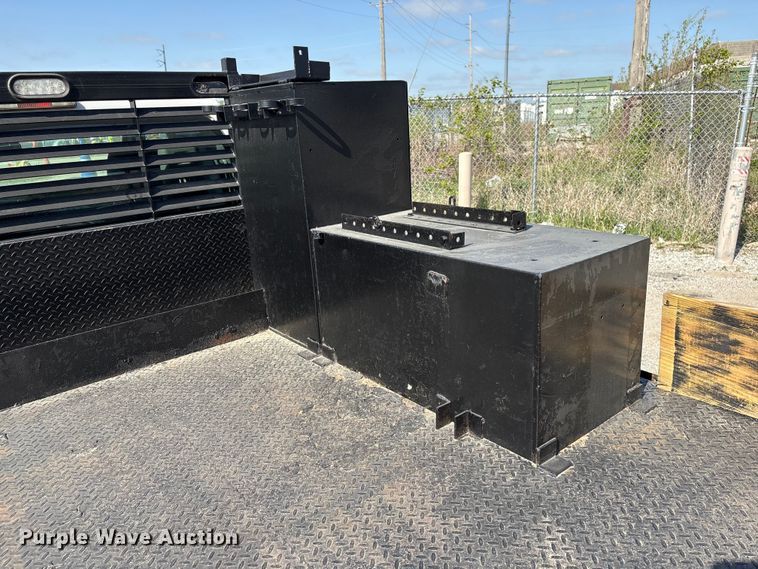 image for item FG2912 2012 Ford F550 Super Duty Ext. Cab flatbed truck