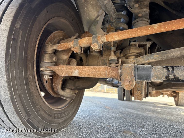 image for item FG2912 2012 Ford F550 Super Duty Ext. Cab flatbed truck