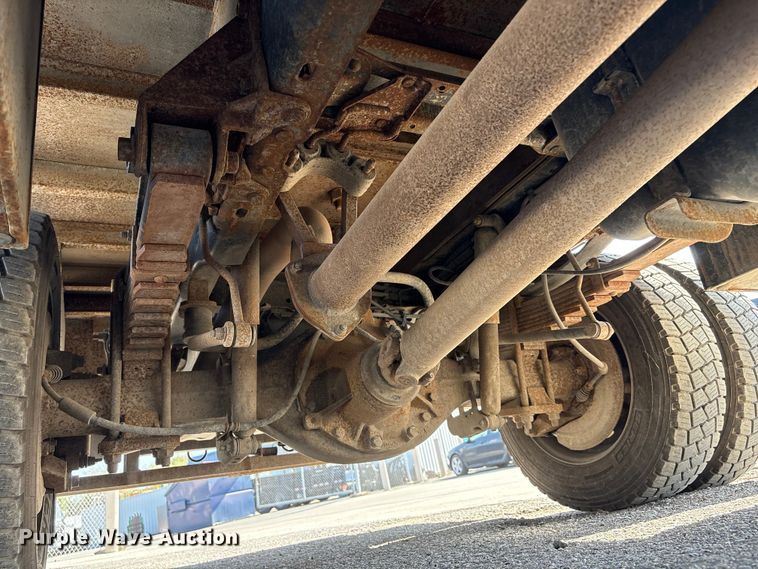 image for item FG2912 2012 Ford F550 Super Duty Ext. Cab flatbed truck