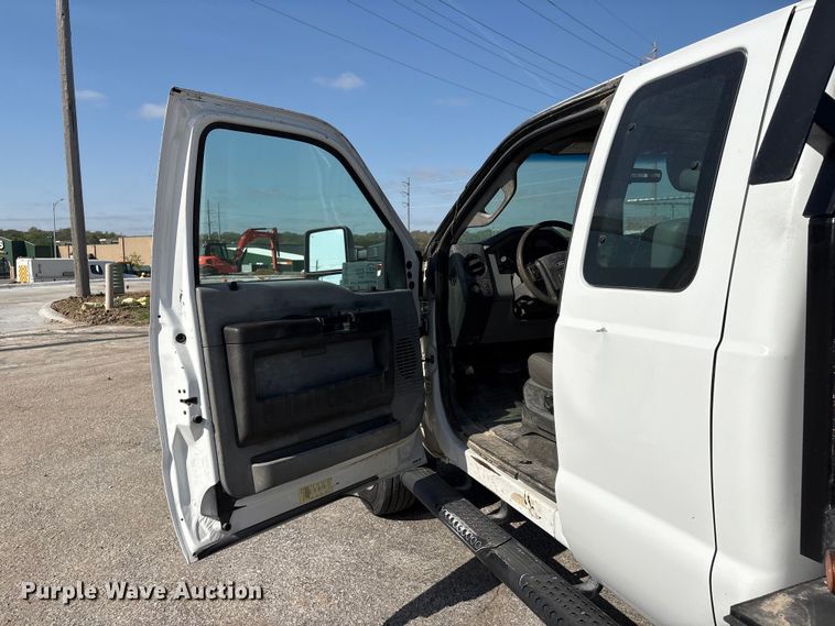 image for item FG2912 2012 Ford F550 Super Duty Ext. Cab flatbed truck