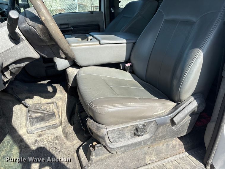 image for item FG2912 2012 Ford F550 Super Duty Ext. Cab flatbed truck