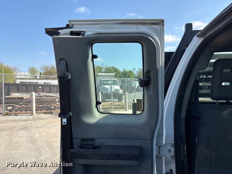 image for item FG2912 2012 Ford F550 Super Duty Ext. Cab flatbed truck