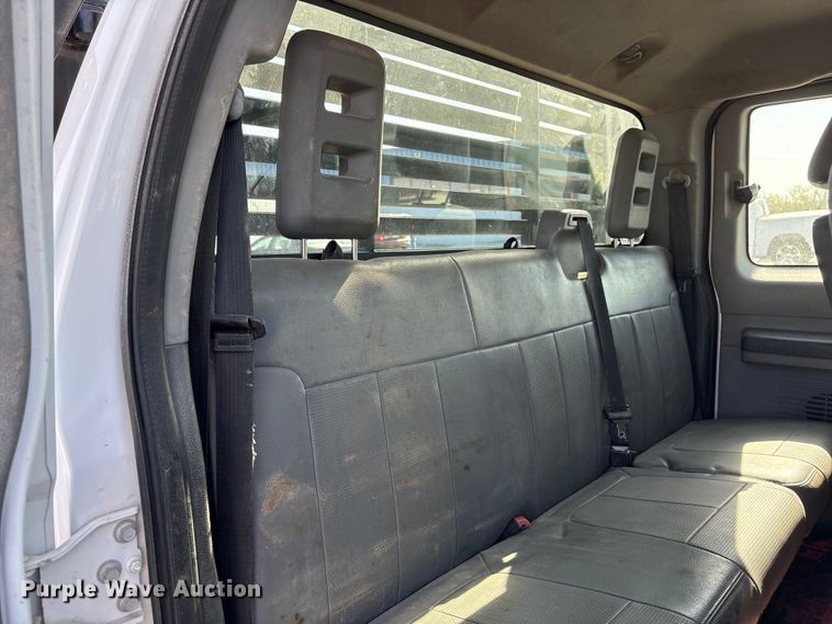 image for item FG2912 2012 Ford F550 Super Duty Ext. Cab flatbed truck