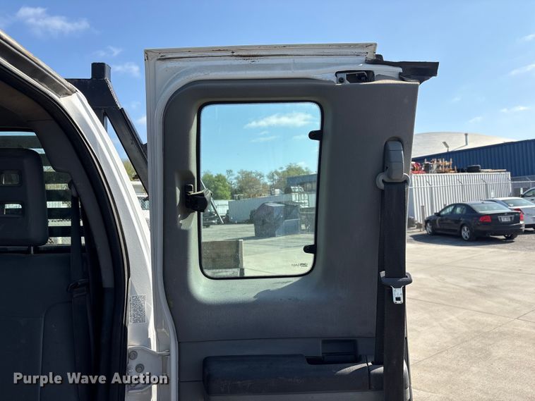 image for item FG2912 2012 Ford F550 Super Duty Ext. Cab flatbed truck