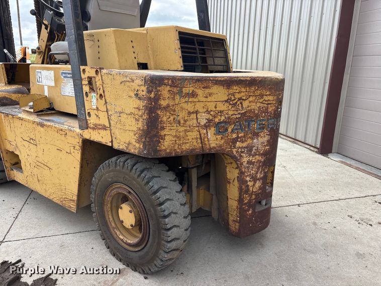 image for item FG2945 Caterpillar V80E forklift