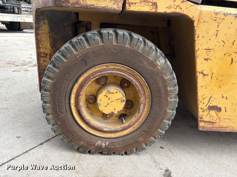 image for item FG2945 Caterpillar V80E forklift