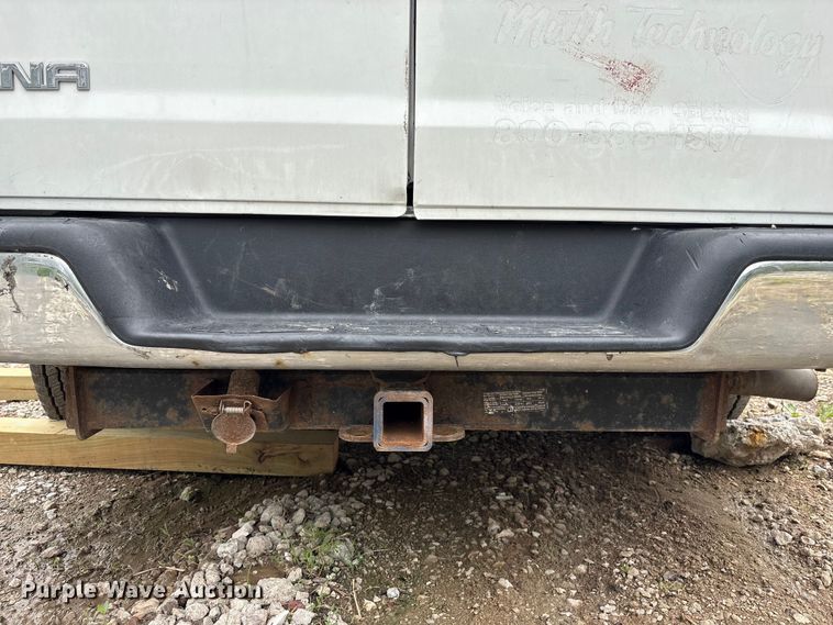 image for item FG2946 2011 GMC Savana van