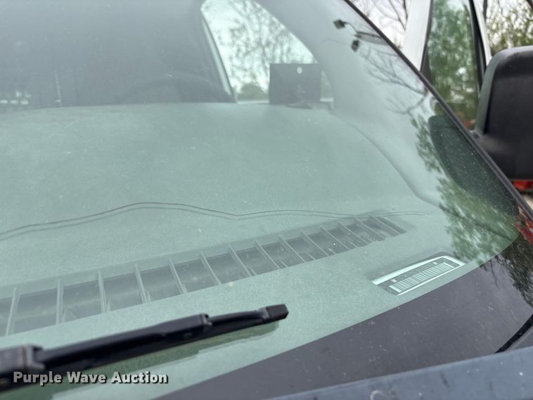 image for item FG2946 2011 GMC Savana van