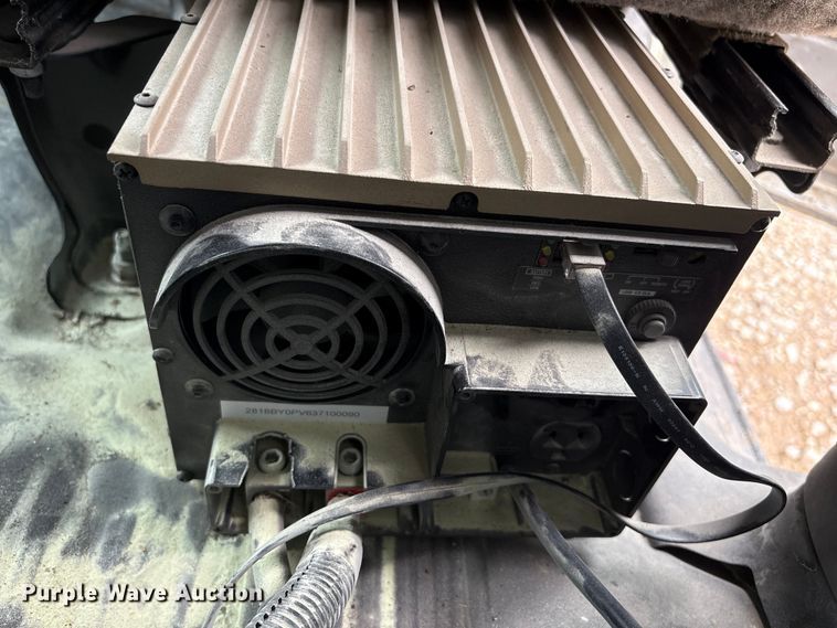 image for item FG2946 2011 GMC Savana van