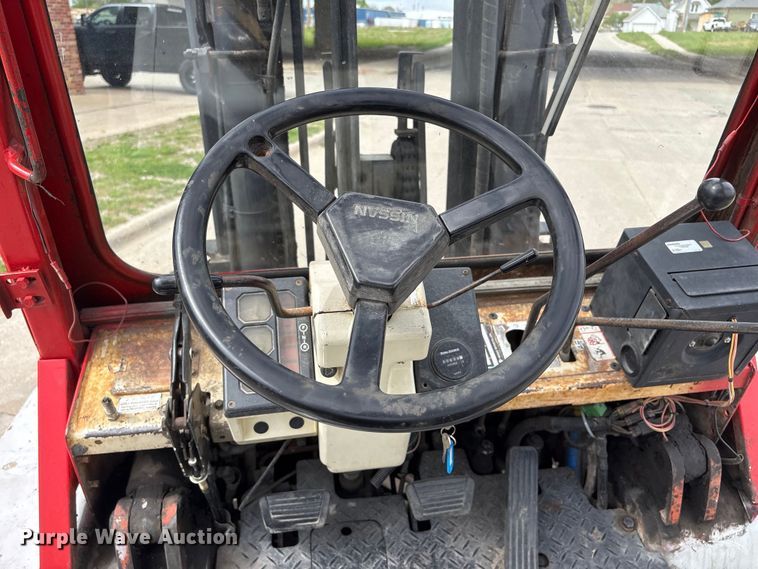image for item FG2963 Nissan WGF03A40V forklift