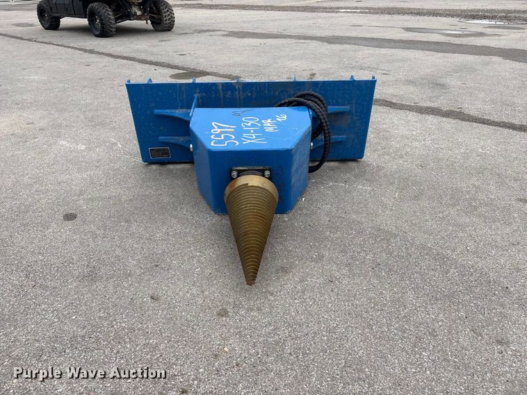 image for item FG2993 2026 Giyi LS43 skid steer log splitter
