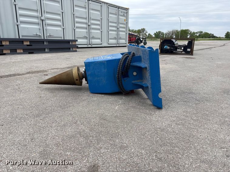 image for item FG2993 2026 Giyi LS43 skid steer log splitter