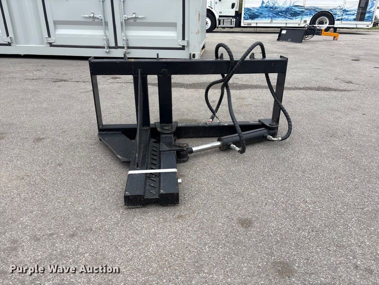 image for item FG2995 2026 Giyi TP25 skid steer tree puller