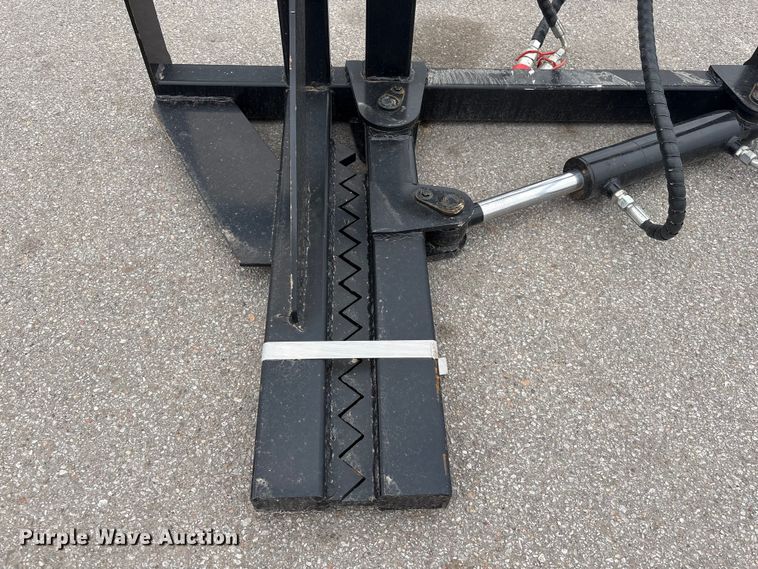 image for item FG2995 2026 Giyi TP25 skid steer tree puller