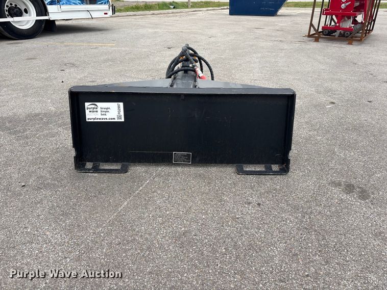 image for item FG2997 2025 Giyi TBS20 skid steer boom