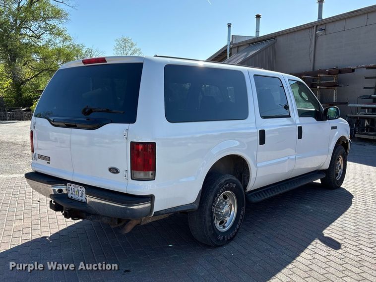image for item FH7063 2003 Ford Excursion XLT 
