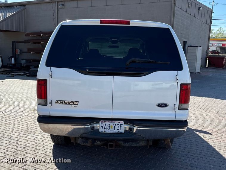 image for item FH7063 2003 Ford Excursion XLT 