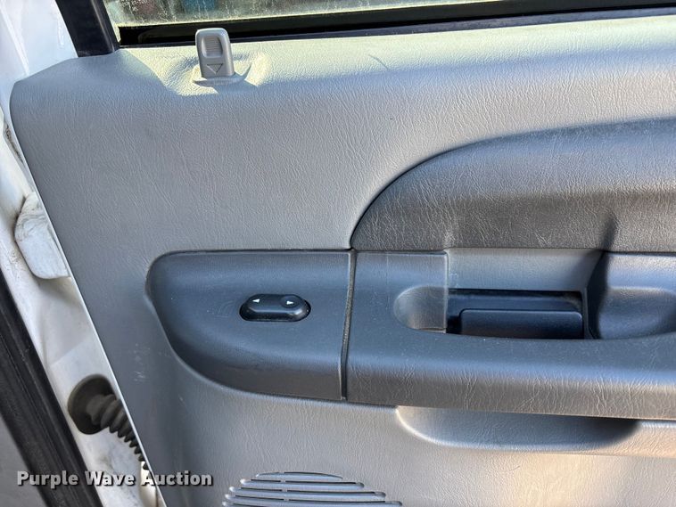 image for item FH7063 2003 Ford Excursion XLT 