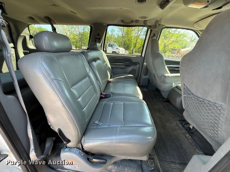 image for item FH7063 2003 Ford Excursion XLT 