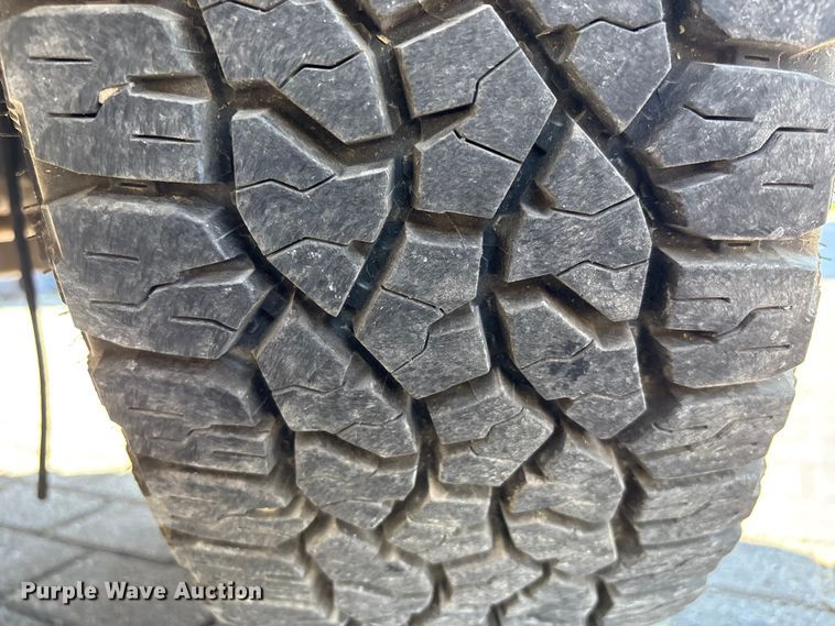 image for item FH7063 2003 Ford Excursion XLT 