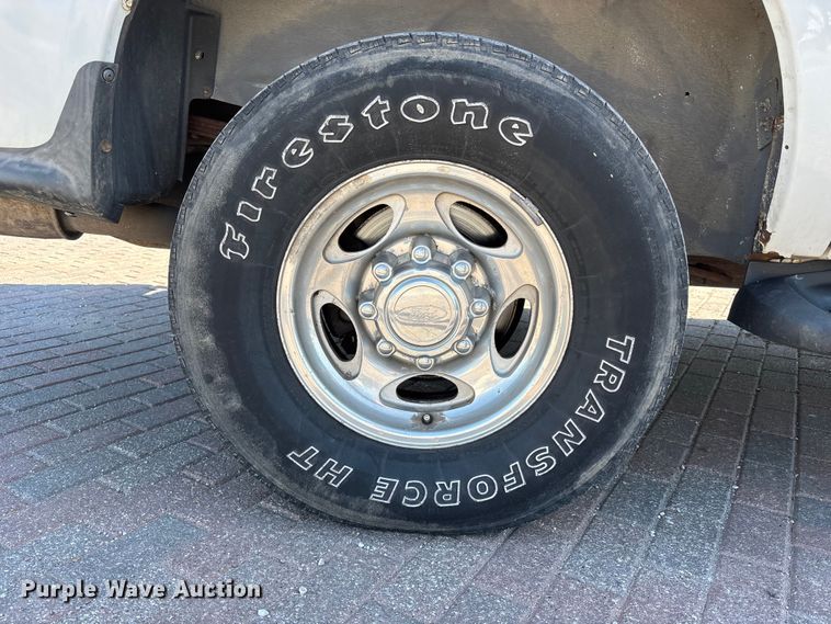 image for item FH7063 2003 Ford Excursion XLT 