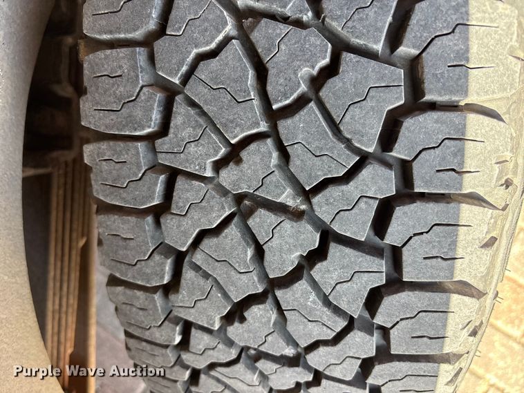 image for item FH7063 2003 Ford Excursion XLT 