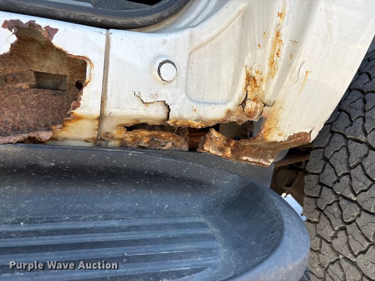 image for item FH7063 2003 Ford Excursion XLT 