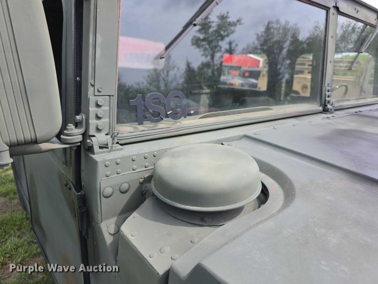 image for item FI1000 1990 AM General M998 Humvee SUV