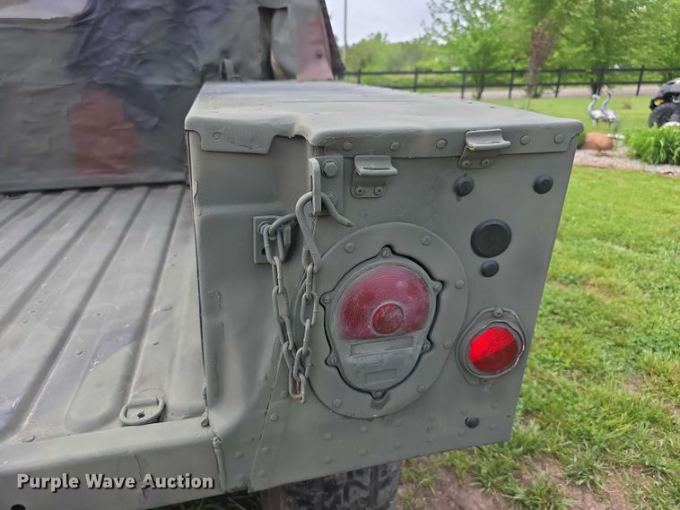 image for item FI1000 1990 AM General M998 Humvee SUV