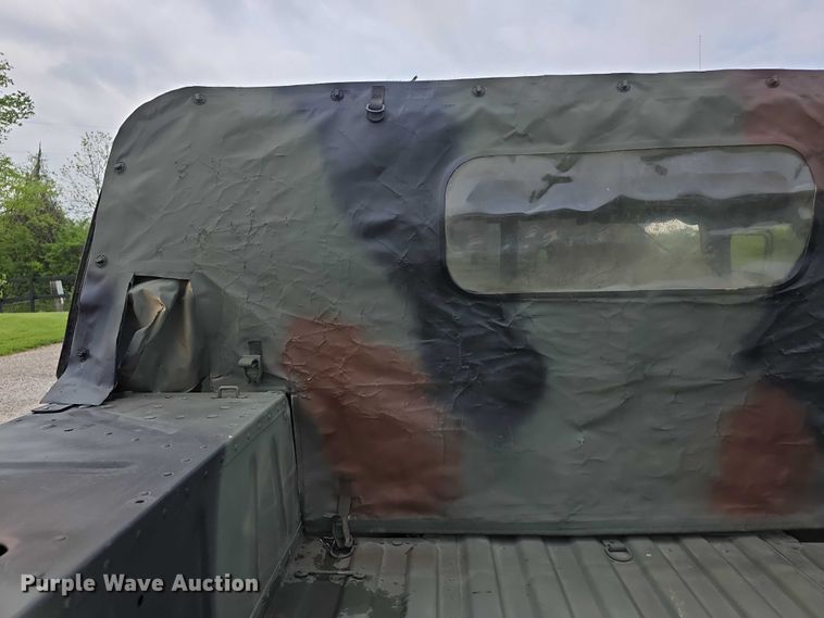 image for item FI1000 1990 AM General M998 Humvee SUV