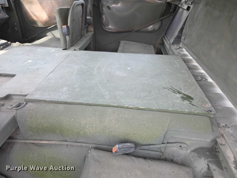 image for item FI1000 1990 AM General M998 Humvee SUV