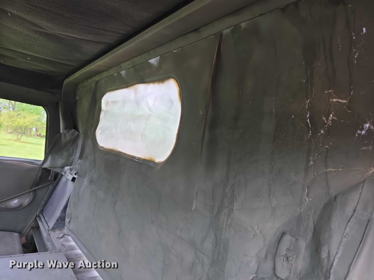 image for item FI1000 1990 AM General M998 Humvee SUV