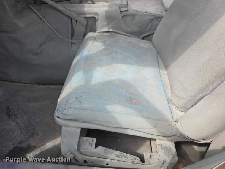 image for item FI1000 1990 AM General M998 Humvee SUV